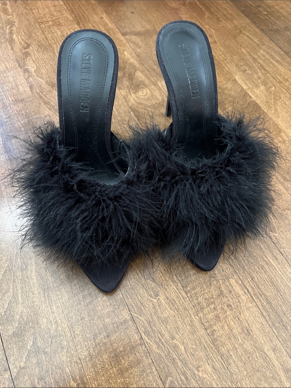 Steve Madden Black Feathered Slip-On Mules